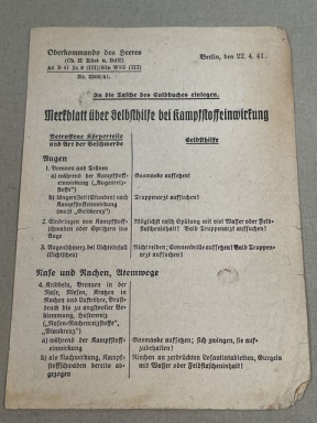 Original WWII German Army Soldbuch Insert, Merkblatt ber Selbsthilfe bei Kampfstoffeinwirkung