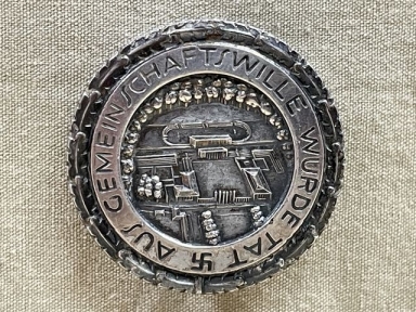 Original Nazi Era German Homburg Honor Pin, AUS GEMEINSCHAFTSWILLE WURDE TAT