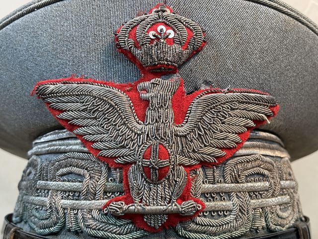 Bunker Militaria: Original WWII Italian Division Level