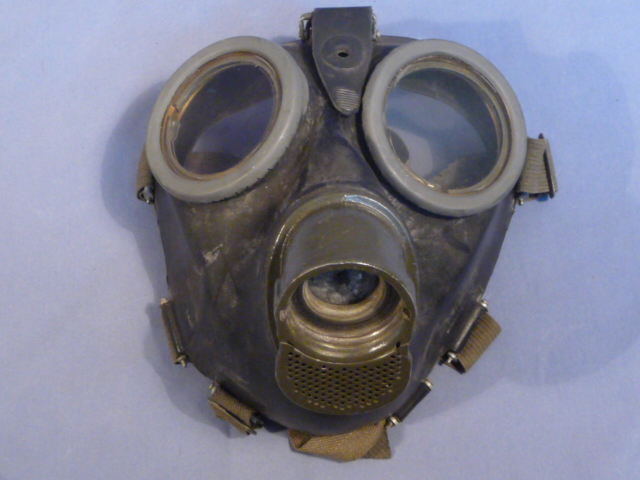 Original WWII German Soldiers M38 Gas Mask