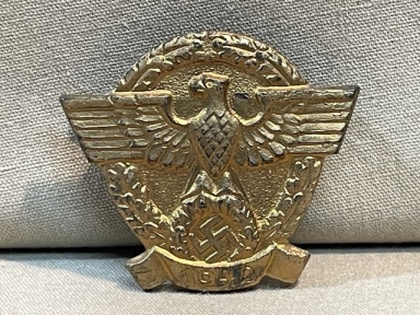 Original WWII German Police GOLD Eagle Lapel Stick Pin, 1942