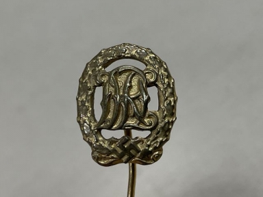 Original WWII German DRL Sports Badge in GOLD Miniature, 16mm