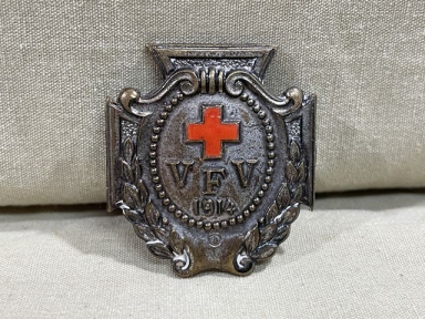 Original WWI German Red Cross VFV Fatherland Ladies Association Badge