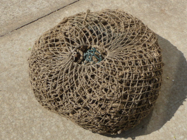 RARE!!! Original WWII German Vehicle/Bunker Size Camouflaged Net, with Transport Bag