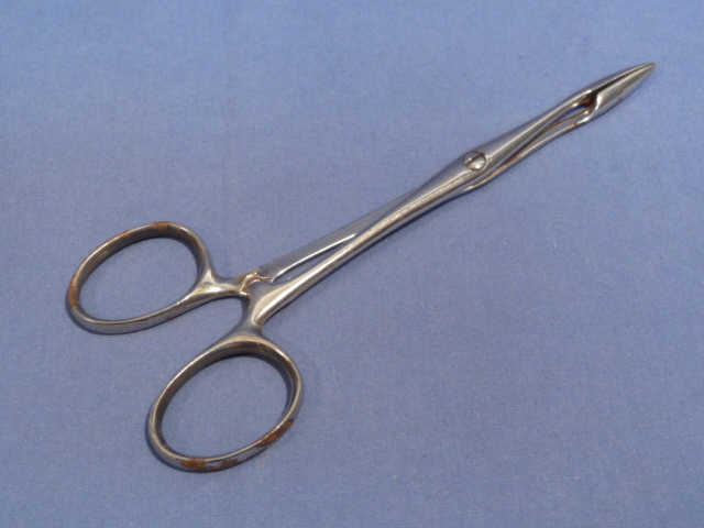 Original WWII German Medical Instrument, 13.2cm Long Clamp