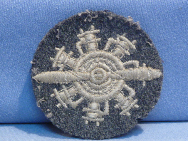 Original WWII German Luftwaffe Aircraft Equipment Administrator's Trade Badge