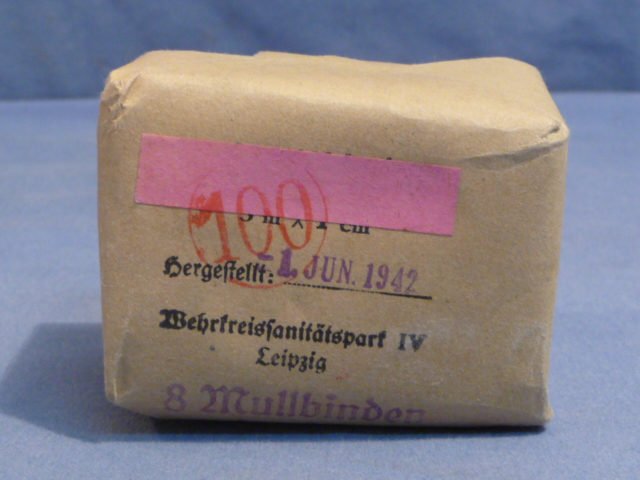 Original WWII German Medical Item, 8 Mullbinden (Gauze Bandages)