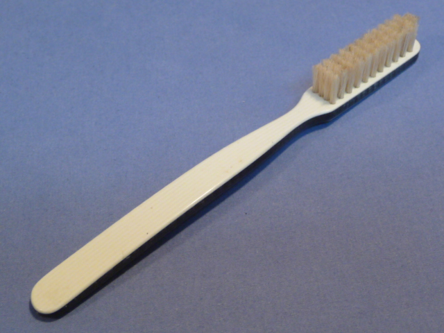 Original WWII German Luftwaffe Soldiers Tooth Brush, UNUSED!