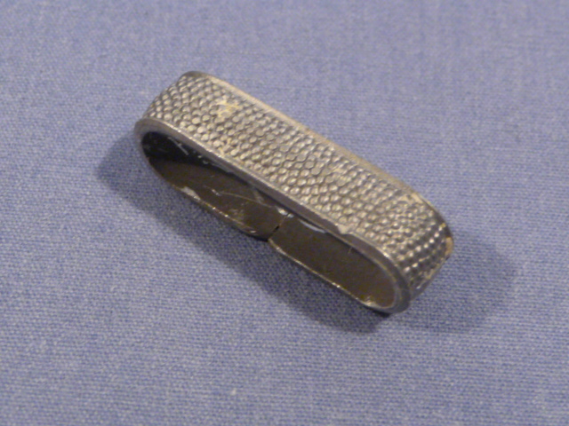 Original WWII German Officer's Dagger Hanger Hardware, Keeper
