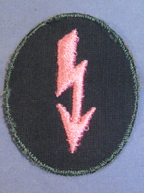 Original WWII German Signals Personnel Trade Badge, Panzer