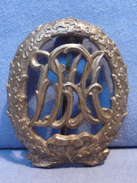 Original Pre-Nazi Era German DRA Sports Badge in Bronze