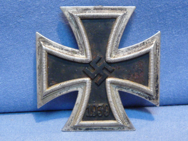 Original WWII German 1939 Iron Cross 1st Class, DESCHLER MARKED!