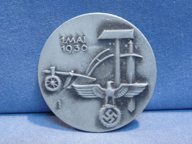 Original Nazi Era German Metal Tinnie, 1 May 1936