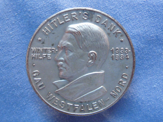 Original Nazi Era German WHW Metal Tinnie, HITLER'S DANK 1933-34
