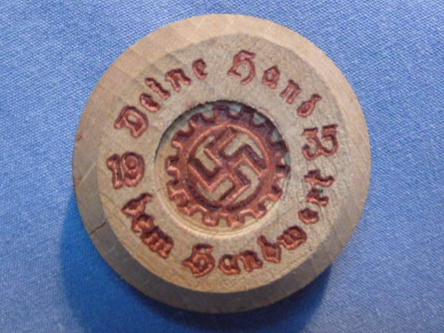 Original Nazi Era German DAF Wooden Tinnie, Deine Hand dem Handwerk 1935