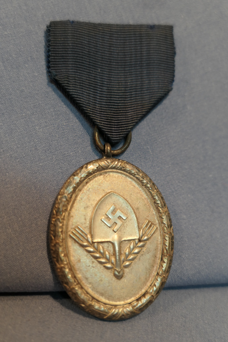 Original Nazi Era German RAD SILVER 12 Year Long Service Medal, Aluminum Version