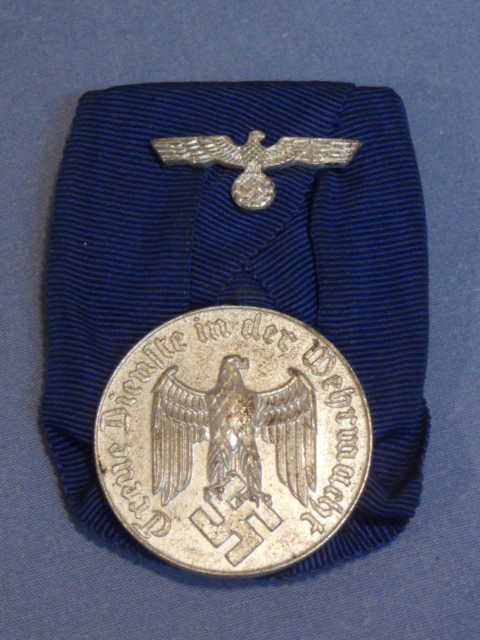 Original WWII German Army 4 Year Long Service Medal, Parade Mount