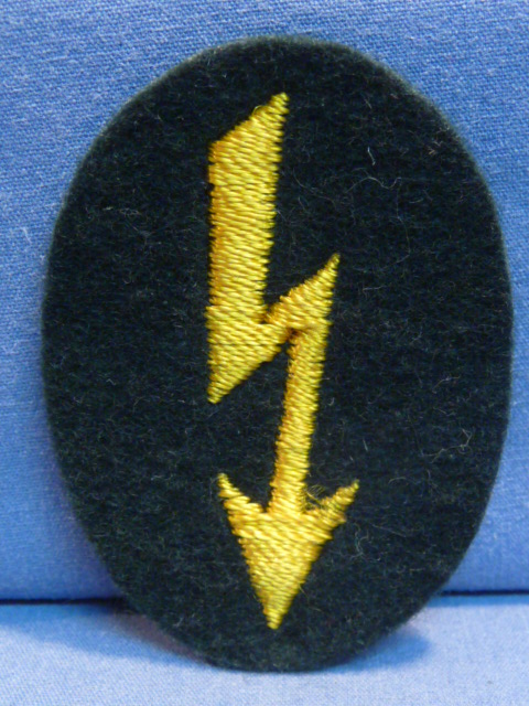 Original WWII German Signals Personnel Trade Badge, Cavalry