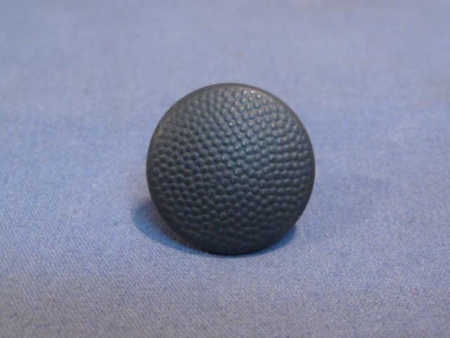 Original WWII German 16mm Shoulder Strap Button, Late War Paint
