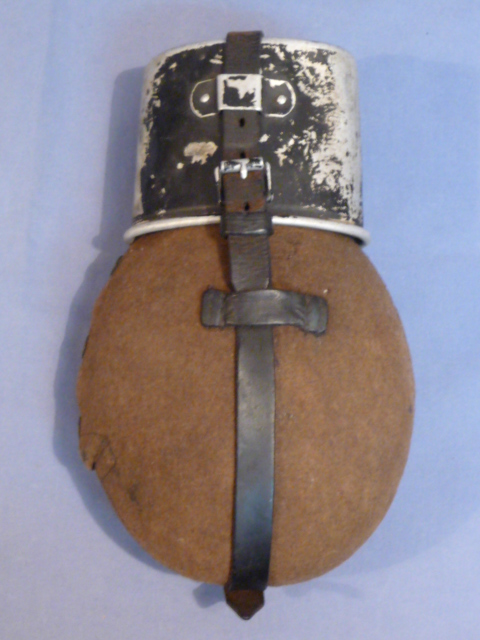 Original WWII German Soldier's Pre/Early-War M-31 Canteen