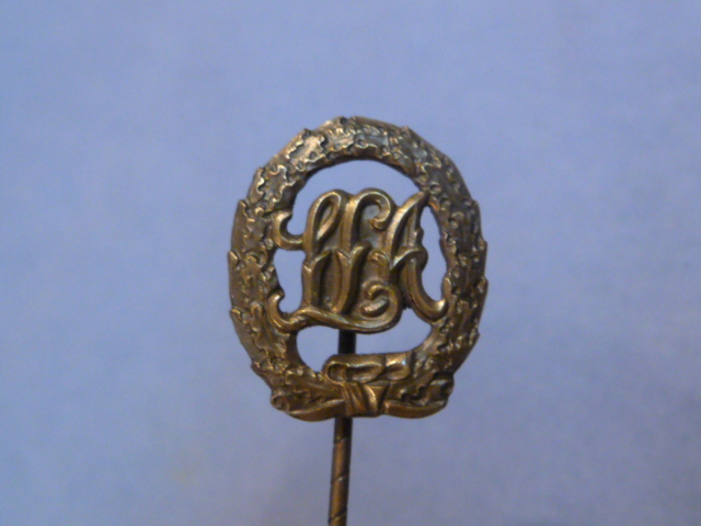 Original WWII German Sports Badge in Bronze Medal Miniature, 17mm