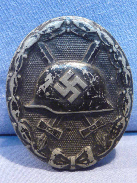 Original WWII German Black Wound Badge, MAKER MARKED! (Incomplete)