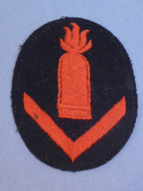 Original WWII German Kriegsmarine (Navy) Smaller Vessel Gun Chief's Trade Badge