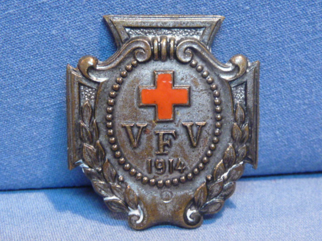 Original WWI German Red Cross VFV Fatherland Ladies Association Badge