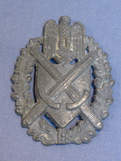 Original WWII German Army (Heer) Marksmanship Lanyard Shield, Incomplete