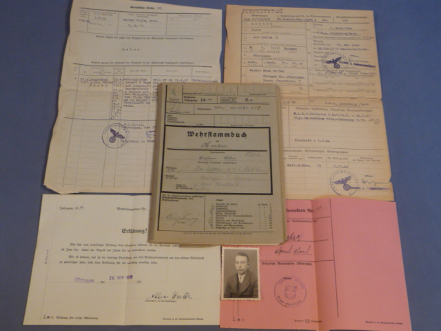 Original WWII German Luftwaffe Soldier's Wehrstammbuch and Documents Set