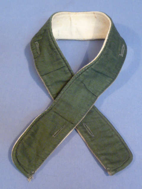 HOLD! Original WWII German Army Soldier’s Tunic Collar Liner