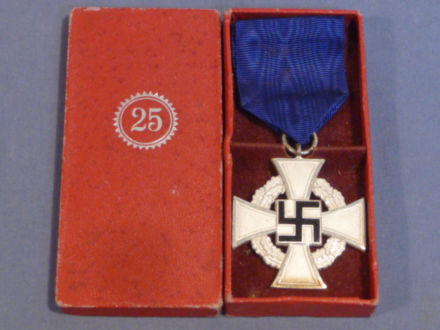 Original WWII German Cased 25-Year Faithful Service Medal