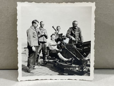 Original WWII German Luftwaffe (Air Force) FLAK Gun Photograph