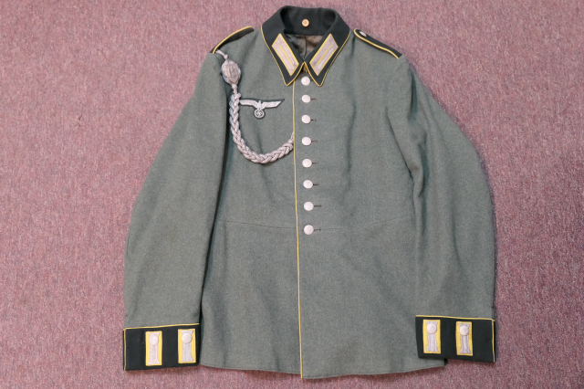 HOLD! Original WWII Era German HEER (Army) ISSUED EM's Waffenrock (Parade Tunic), Signals