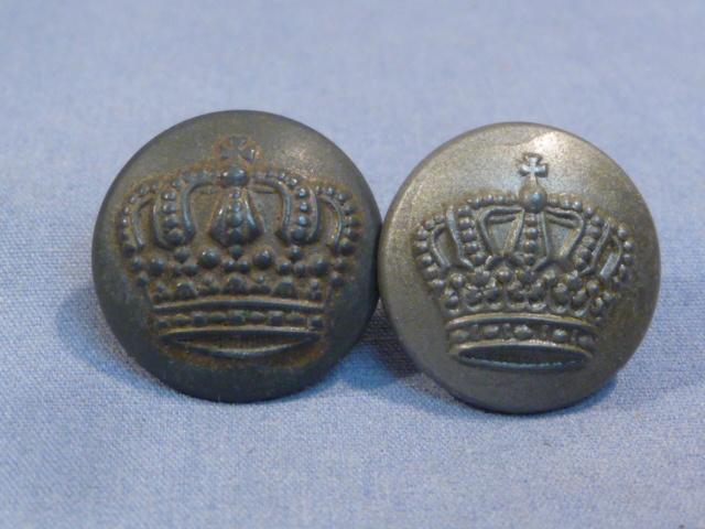 Original WWI German Army Shoulder Strap Buttons, Mis-matched Pair