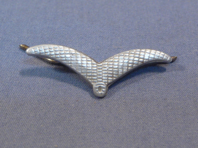 Original WWII German Luftwaffe Collar Tab Gull, Single