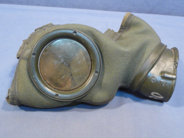 Original WWII German Soldier�s M30 Gas Mask, Large Size