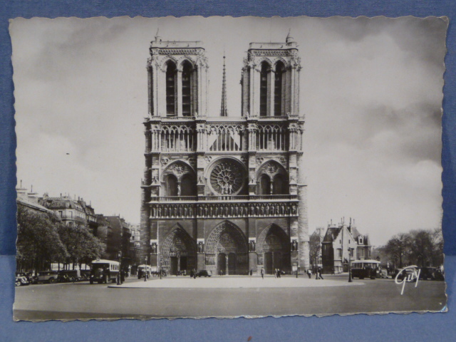 Original WWII Era French Architecture Postcard, Paris et ses Merveilles Notre-Dame