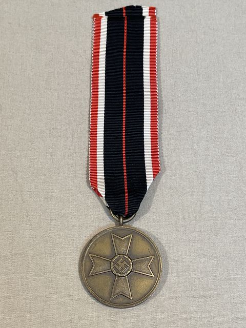 Original WWII German War Merit Medal, MAKER MARKED!