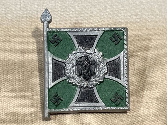 Original WWII German Flag Tinnie, JGER
