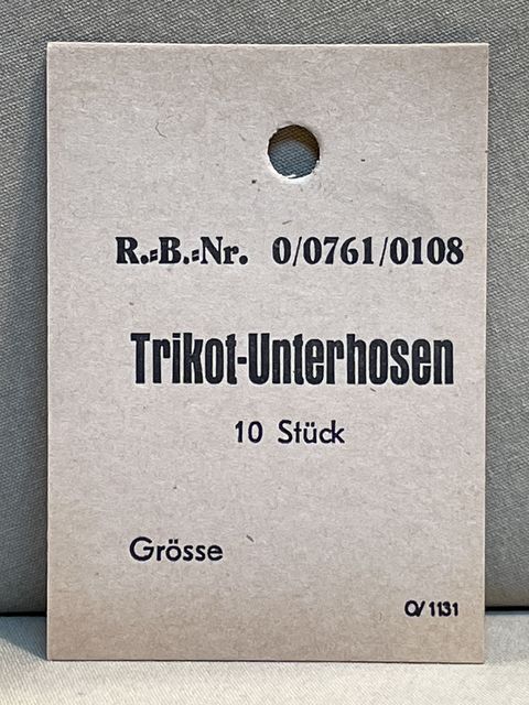 Original WWII German Cardstock Clothing Tag, Trikot-Unterhosen 10 Stck