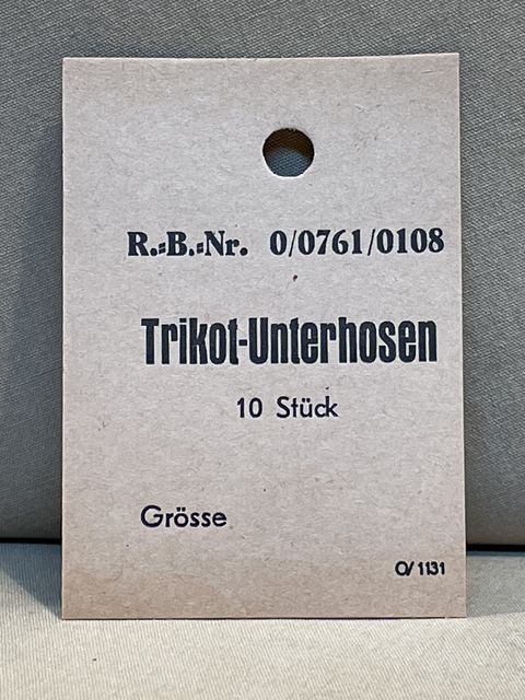 Original WWII German Cardstock Clothing Tag, Trikot-Unterhosen 10 St�ck