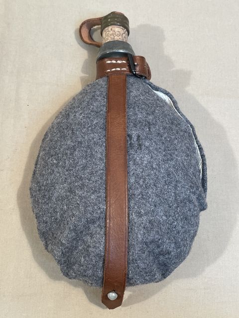 Original WWI German Canteen Bottle with REPRODUCTION Cover & Straps