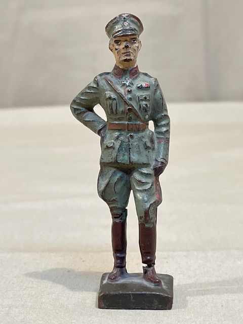 Original Nazi Era German Toy Soldier Officer Standing with Sword, LINEOL