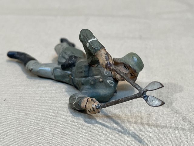 Original Nazi Era German Prone Toy Soldier with Wire Cutters, LINEOL
