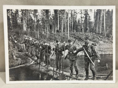 Original WWII German SS-Gebirgsdivision "Nord" in Karelien Postcard, Scouting Patrol