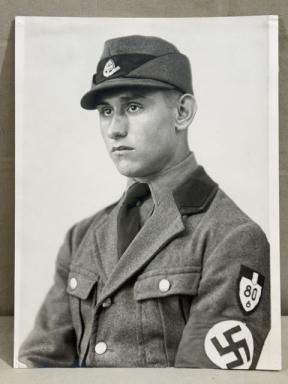 Original WWII German Soldier's Studio Portrait Photograph, RAD Soldier