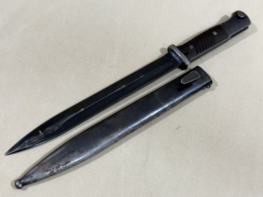 Original WWII German 98K Bayonet and Scabbard, MATCHING 40 Mundlos