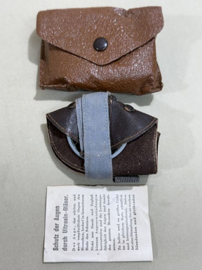 Original WWII German Sun Goggles with Brown Frames & Instructions, UNISSUED