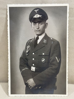 Original WWII German Studio Portrait Photograph, Fallschirmjäger